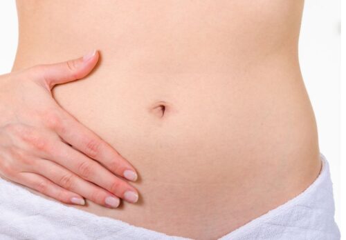 名称未設定のデザイン (24) 腸を守る女性